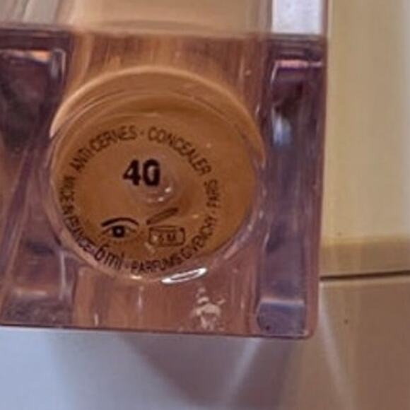 Givenchy Teint Courture Everware Concealer #40 W Blush 21oz - Picture 3 of 5